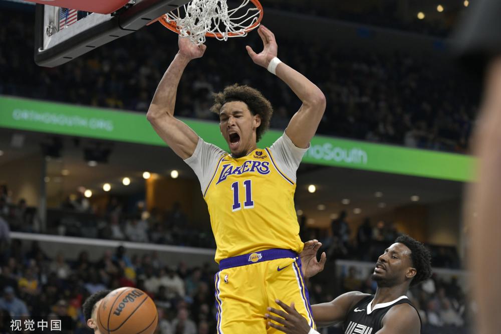 以坚定的步 以坚定的步