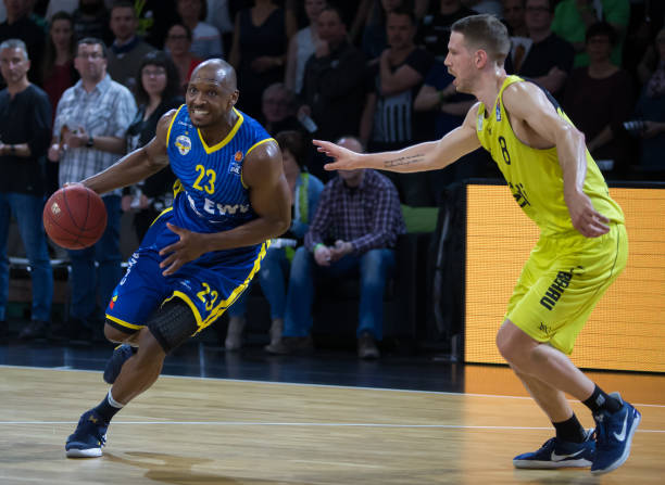 默契配合 默契配合