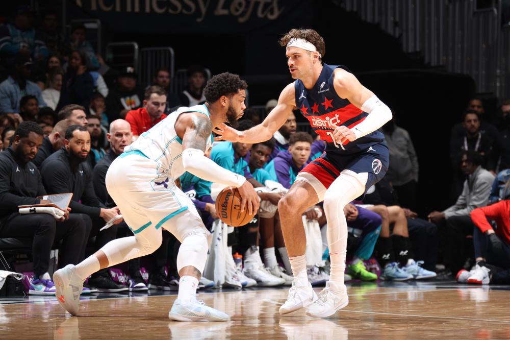 也许正是他 也许正是他